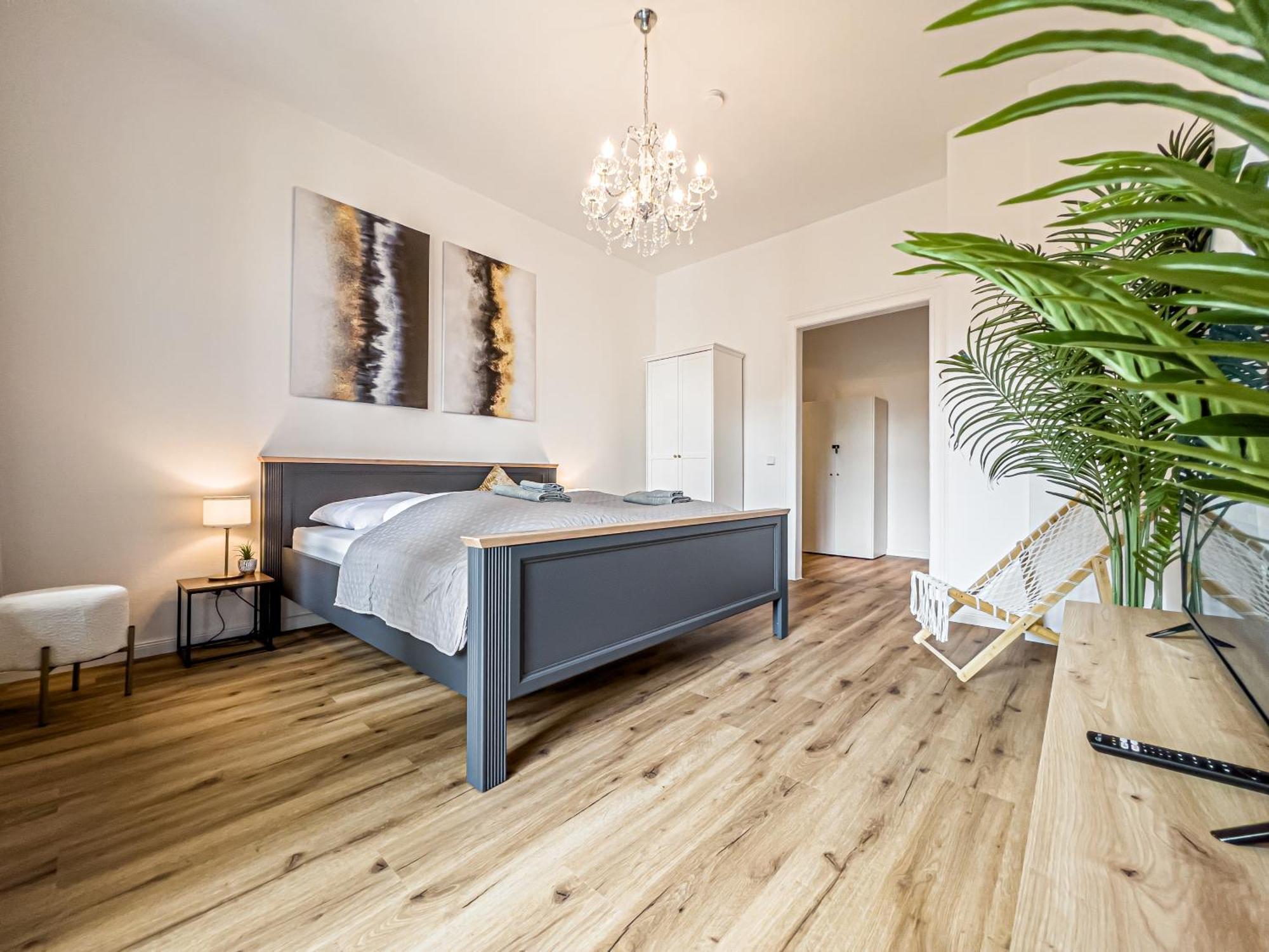 Grosse 3 Schlafzimmer Unterkunft Mit Kueche, Bad, Waschmaschine & Balkon Am Zoo ไลป์ซิก ภายนอก รูปภาพ